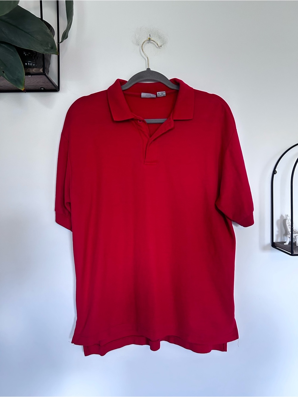 Vintage Levi’s Red 2 Button Short Sleeve Polo Shirt Size‎ Large